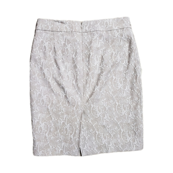 Calvin Klein Womens Snake Print Skirt. - Picture 2 of 8
